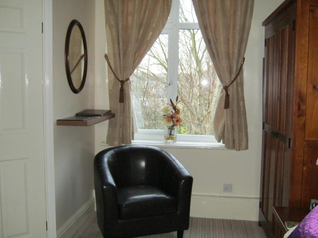 Autumn Leaves Guest House Whitby Room photo