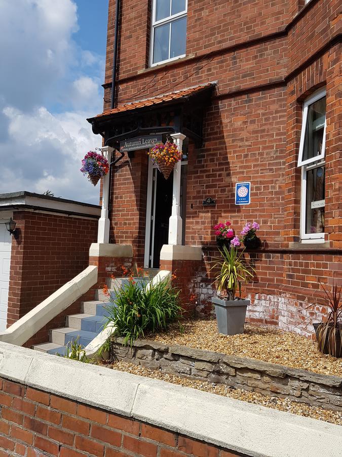 Autumn Leaves Guest House Whitby Exterior photo